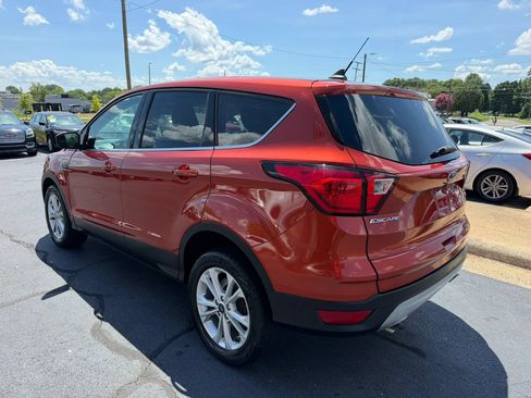 Used 2019 Ford Escape SE AWD/4WD image 5