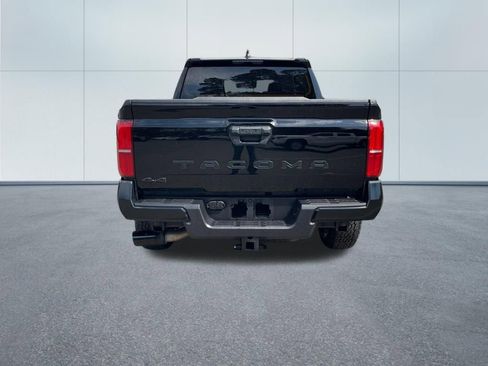 Used 2024 Toyota Tacoma TRD Off-Road image 6