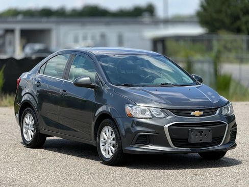 Used 2019 Chevrolet Sonic LT FWD image 1