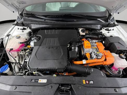 Used 2022 Hyundai Elantra Limited w/ Cargo Package FWD image 38