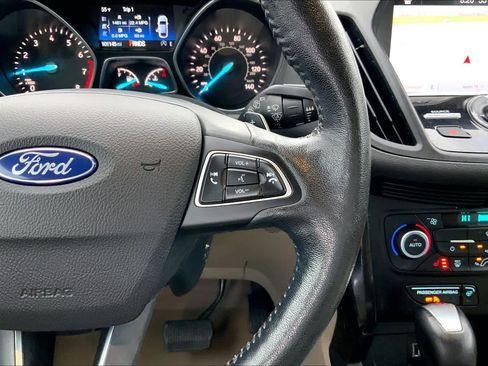 Used 2018 Ford Escape Titanium w/ Ford Safe & Smart Package image 25