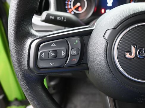 Used 2025 Jeep Wrangler Sport AWD/4WD image 14