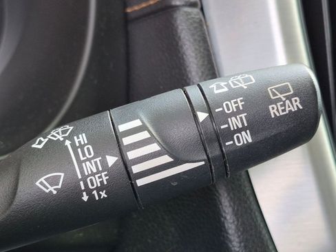 Used 2019 GMC Terrain SLE w/ Driver Convenience Package FWD image 11