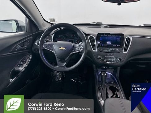 Used 2020 Chevrolet Malibu LT image 24