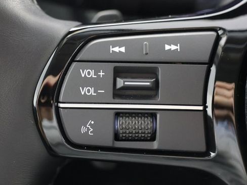 Used 2025 Honda Pilot Elite image 11