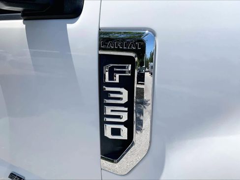 Used 2021 Ford F350 Lariat w/ Lariat Ultimate Package AWD/4WD image 31
