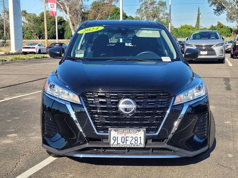 Used 2024 Nissan Kicks S FWD image 2