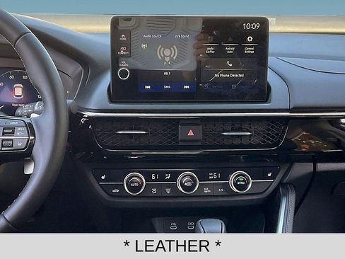 Used 2025 Acura ADX AWD image 9