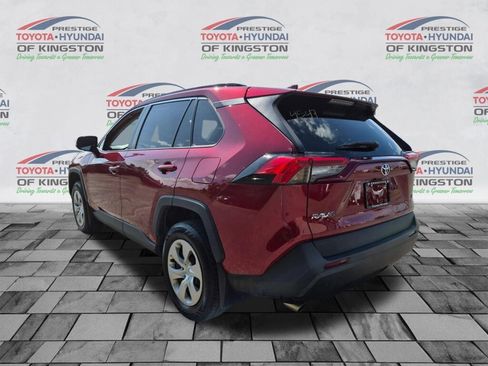 Used 2021 Toyota RAV4 LE AWD/4WD image 6