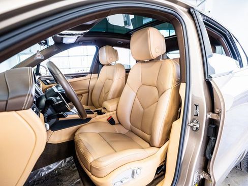 Used 2016 Porsche Macan S image 38