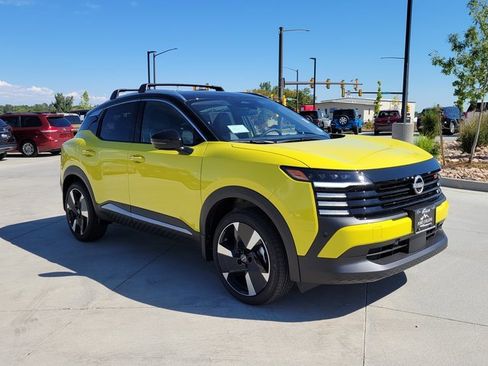 New 2026 Nissan Kicks SR w/ Cold Weather Package image 4