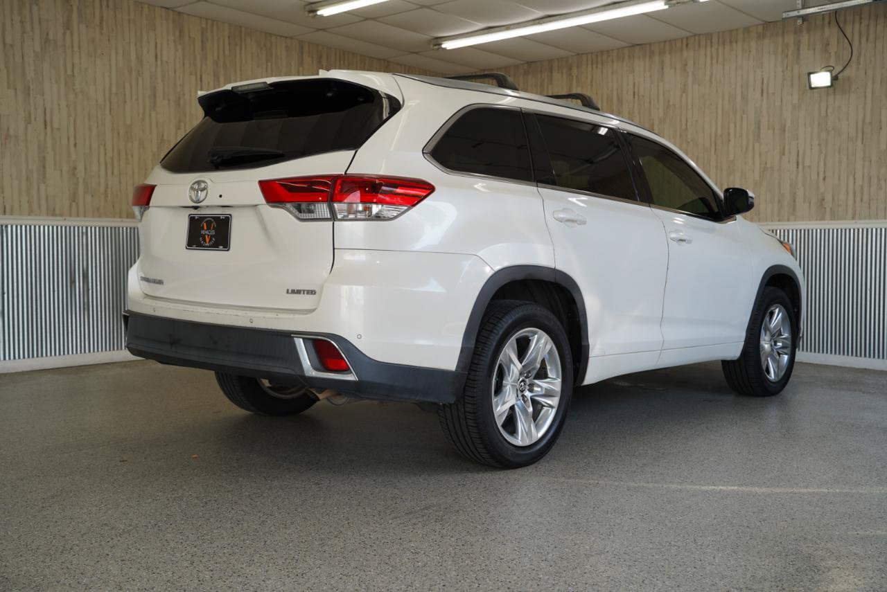 Used 2017 Toyota Highlander Limited FWD image 10