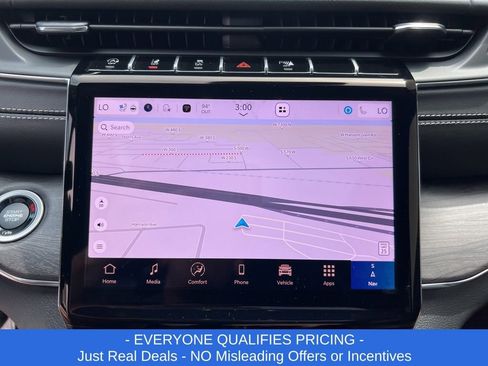 New 2025 Jeep Grand Cherokee Overland w/ Trailer Tow Package image 17