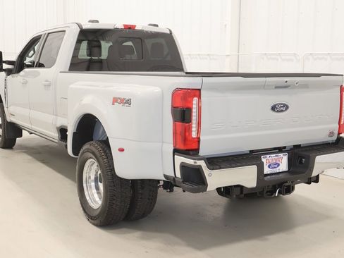 New 2025 Ford F350 Lariat w/ Lariat Ultimate Package image 6