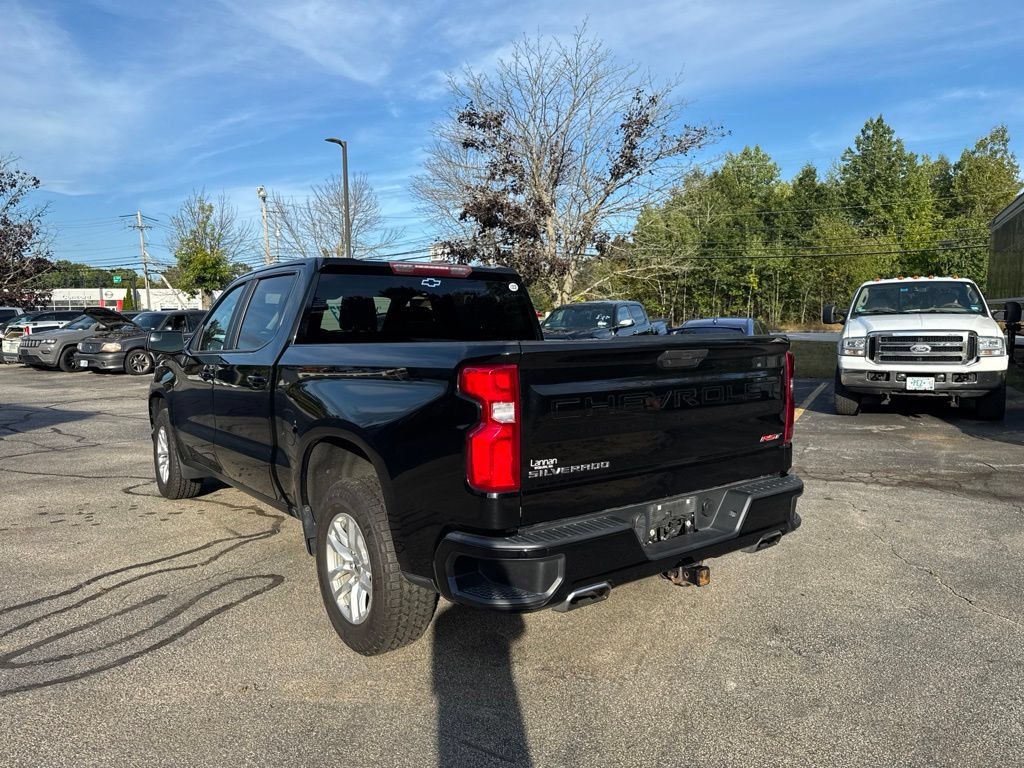 Used 2020 Chevrolet Silverado 1500 RST AWD/4WD image 3