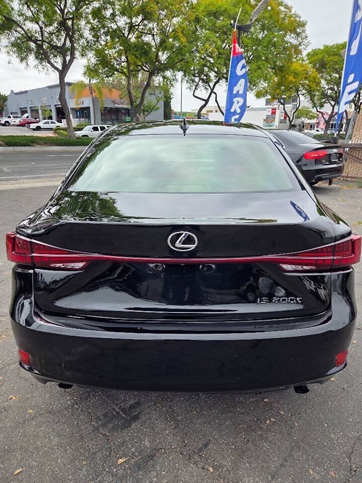 Used 2016 Lexus IS 200t w/ F Sport Package RWD image 10