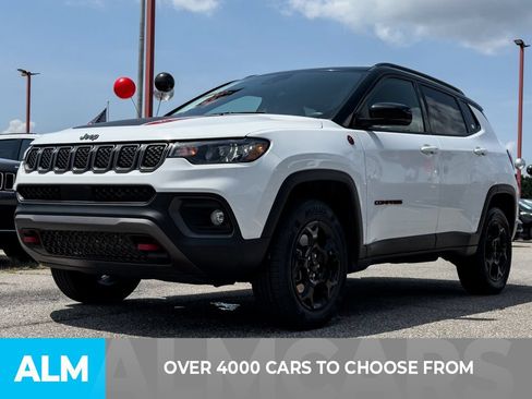 Used 2024 Jeep Compass Trailhawk AWD/4WD image 2