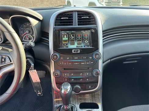 Used 2015 Chevrolet Malibu LT w/ Power Convenience Package image 24