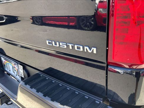 Used 2023 Chevrolet Silverado 1500 Custom RWD image 7