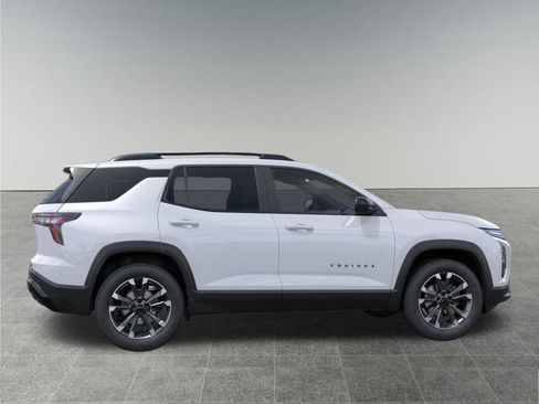New 2026 Chevrolet Equinox RS FWD image 5