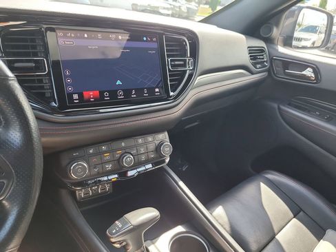 Used 2024 Dodge Durango GT RWD image 23