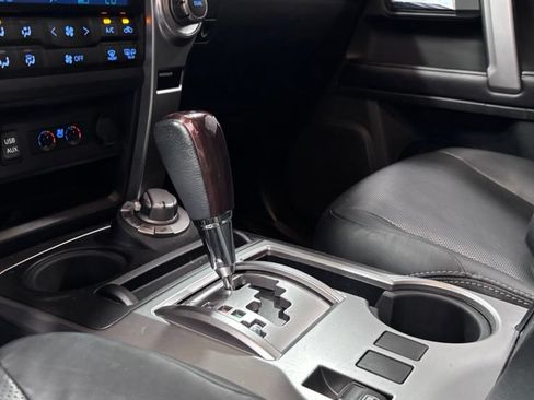 Used 2017 Toyota 4Runner Limited AWD/4WD image 15