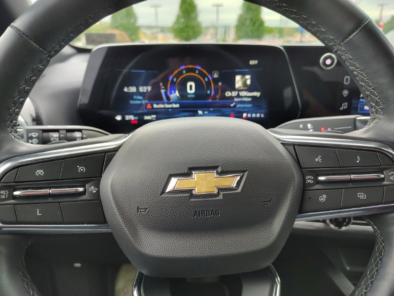 Used 2025 Chevrolet Equinox LT w/ Safety and Technology Package AWD/4WD image 10