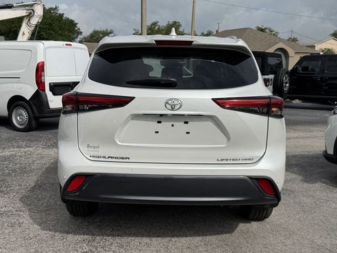 Used 2023 Toyota Highlander Limited AWD/4WD image 6
