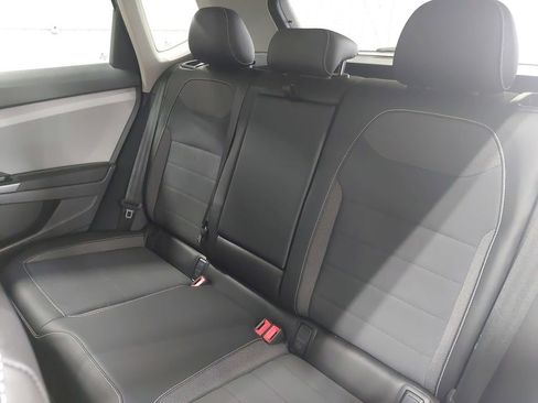 Used 2023 Volkswagen Taos SE w/ Panoramic Sunroof Package AWD/4WD image 13