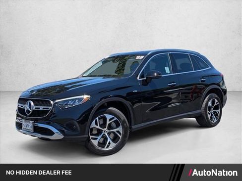 Used 2025 Mercedes-Benz GLC 350e 4MATIC image 1