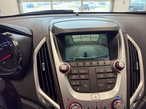 Used 2017 GMC Terrain SLE w/ Convenience Package AWD/4WD image 2