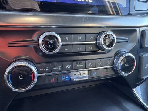 Used 2022 Ford F150 Lariat image 26