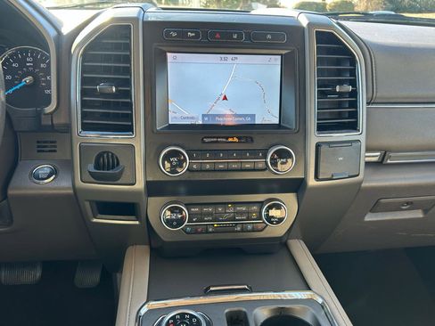 Used 2021 Ford Expedition Max XLT image 39