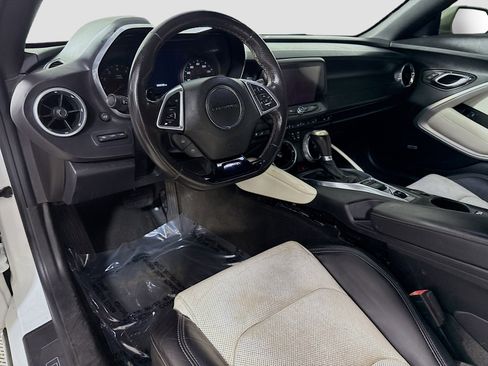 Used 2016 Chevrolet Camaro LT image 23