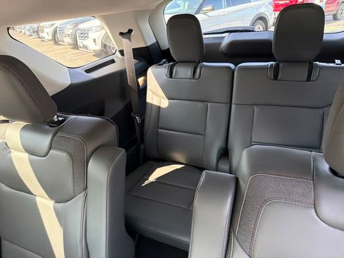 New 2026 Ford Explorer Active w/ Active Comfort Package RWD image 12