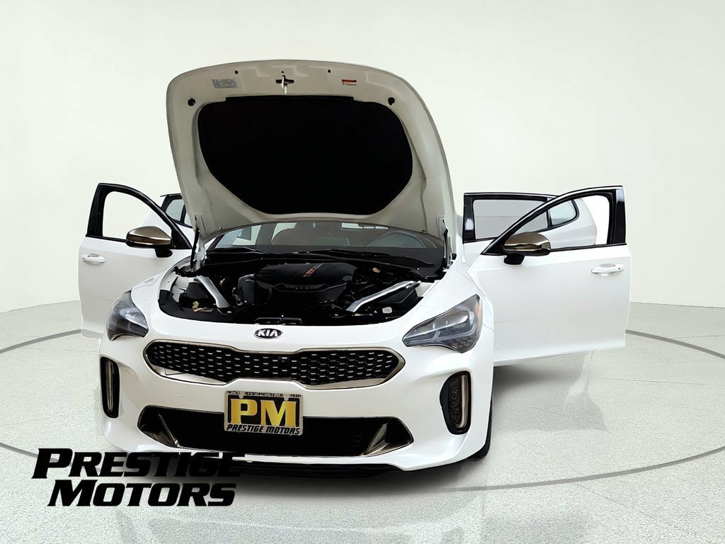 Used 2021 Kia Stinger GT2 image 12