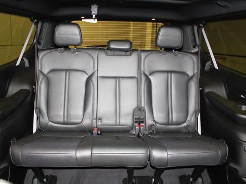 New 2025 Jeep Wagoneer L Series II image 38