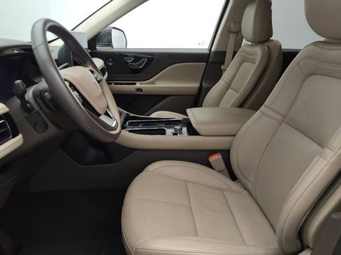 Used 2020 Lincoln Aviator Reserve image 17