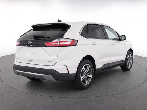 Used 2022 Ford Edge SEL w/ Convenience Package AWD/4WD image 4