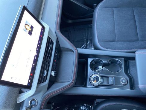 New 2026 Ford Explorer ST image 25