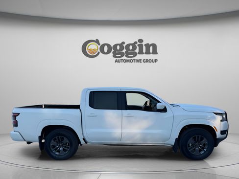 New 2026 Nissan Frontier SV w/ Tow Package image 3