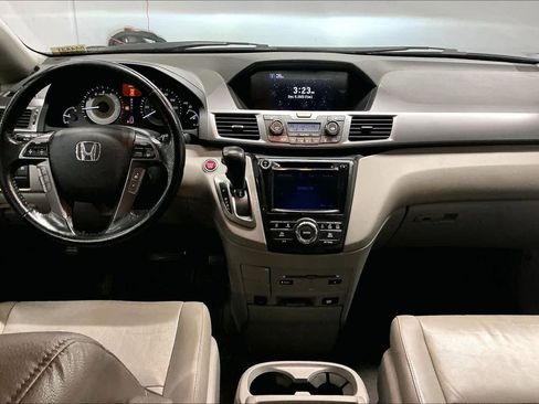 Used 2014 Honda Odyssey Touring image 17
