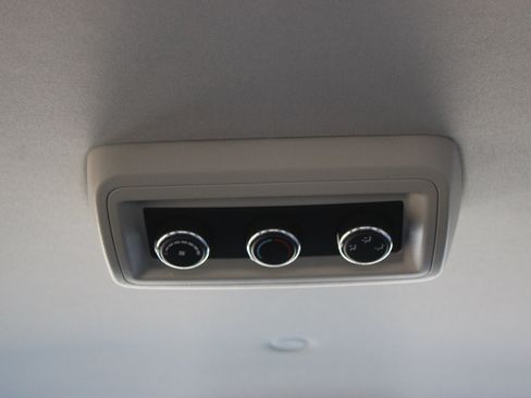 Used 2019 Dodge Grand Caravan SE image 37