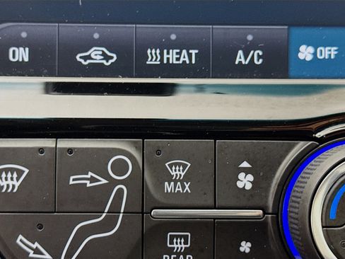 Used 2021 Chevrolet Bolt LT image 21