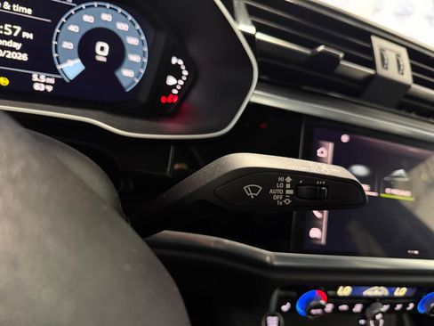 Used 2023 Audi Q3 2.0T Premium image 35