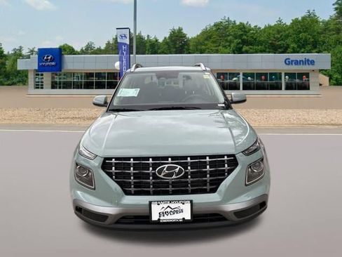 New 2026 Hyundai Venue SEL image 3