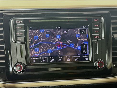 Used 2019 Volkswagen Beetle 2.0T SE image 19