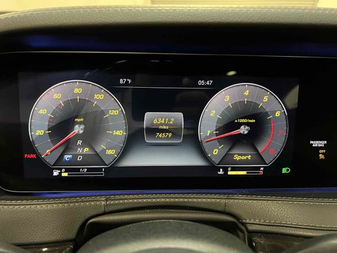 Used 2019 Mercedes-Benz S 560 Sedan image 10