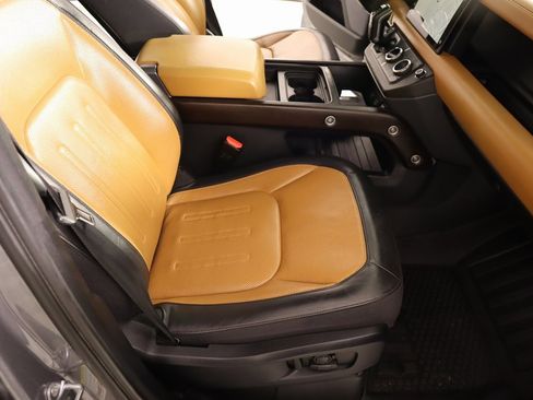 Used 2022 Land Rover Defender 110 X image 13