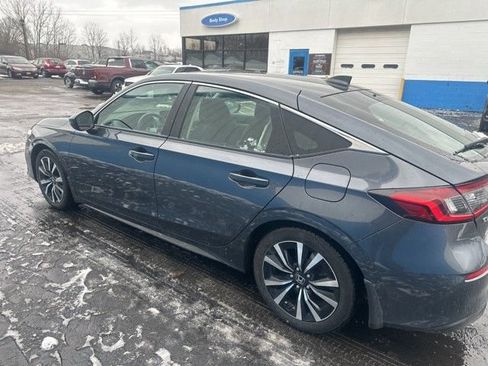 Certified 2024 Honda Civic EX-L image 5